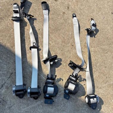 Hellcat white seatbelts