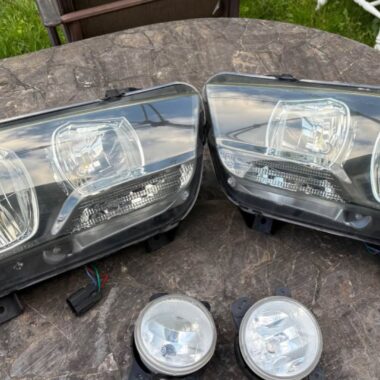2011 to 14 Dodge charger headlights oem