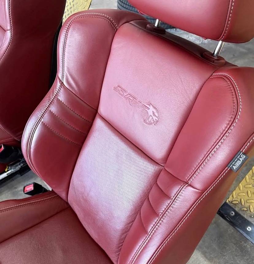 2023 dodge charger st hellcat redeye complete red interior - Image 3