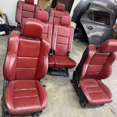 DODGE DURANGO SRT LEATHER SEATS