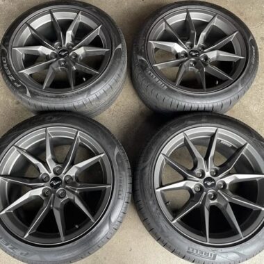 OE 2025 Ford Mustang Dark Horse Factory 19 Inch Wheels and Tires