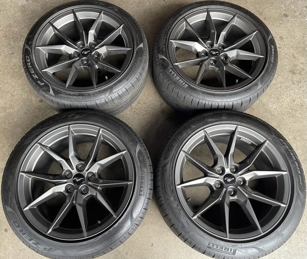 OE 2025 Ford Mustang Dark Horse Factory 19 Inch Wheels and Tires