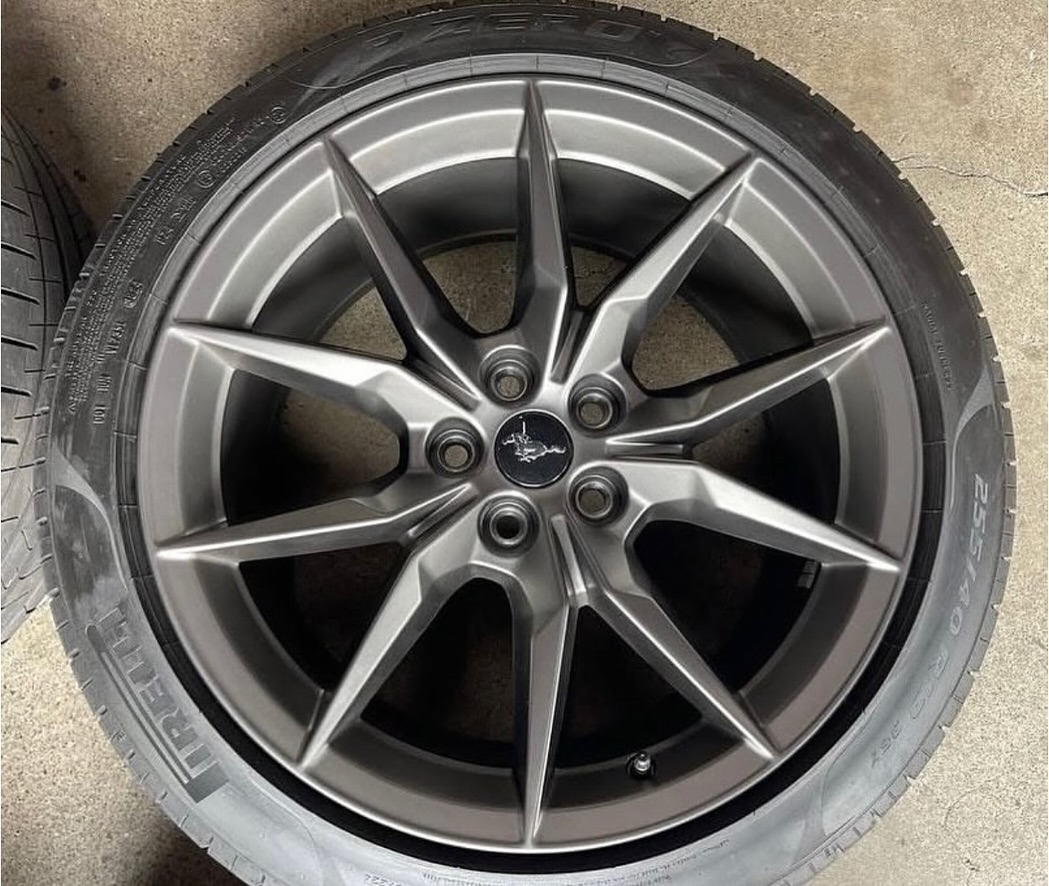 OE 2025 Ford Mustang Dark Horse Factory 19 Inch Wheels and Tires - Image 3