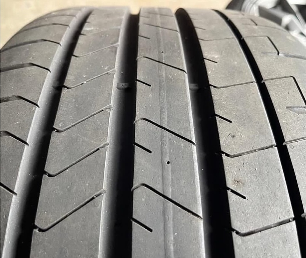 OE 2025 Ford Mustang Dark Horse Factory 19 Inch Wheels and Tires - Image 9