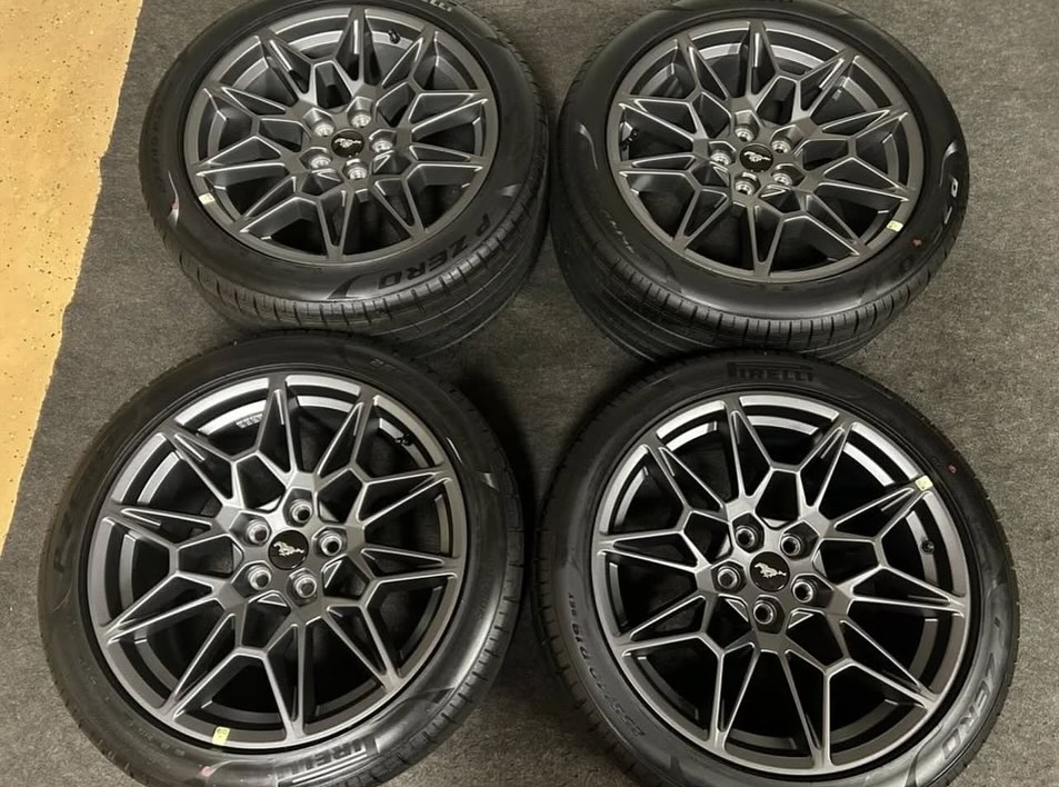 Mustang GT 19” Wheel and Pirelli Staggered Tire SET-Fits 2015-24 - Image 4